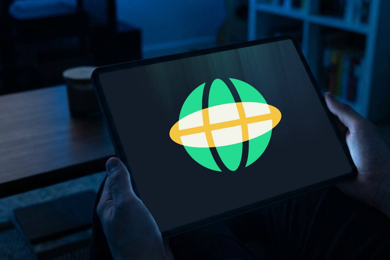 Image of an ipad with an icon illustrating connectivity. 